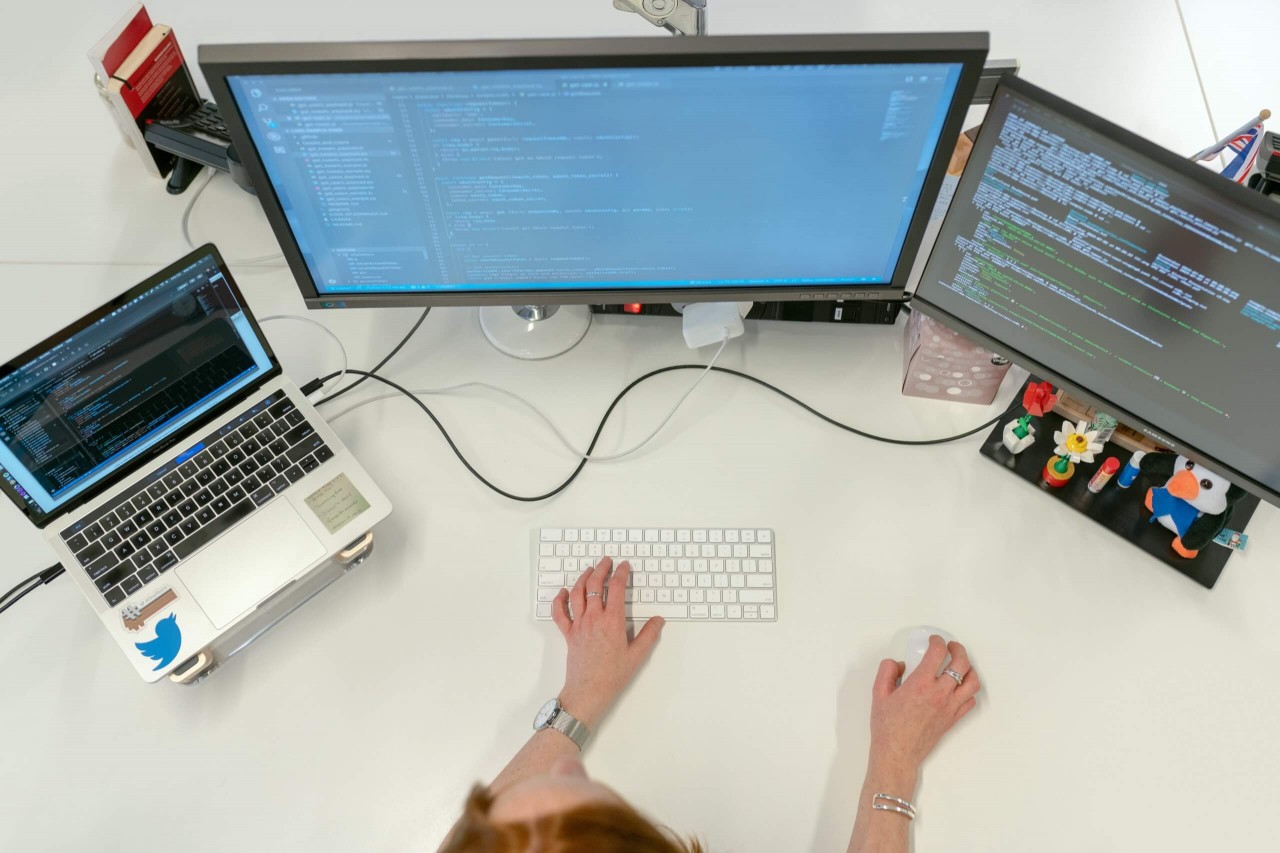 unsplash-coding098