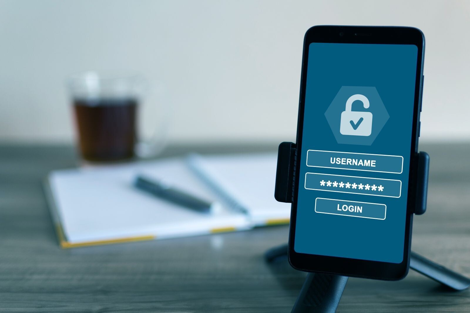 APP 就像駭客眼中的無鎖大門？ 將「零信任」 導入行動應用程式
