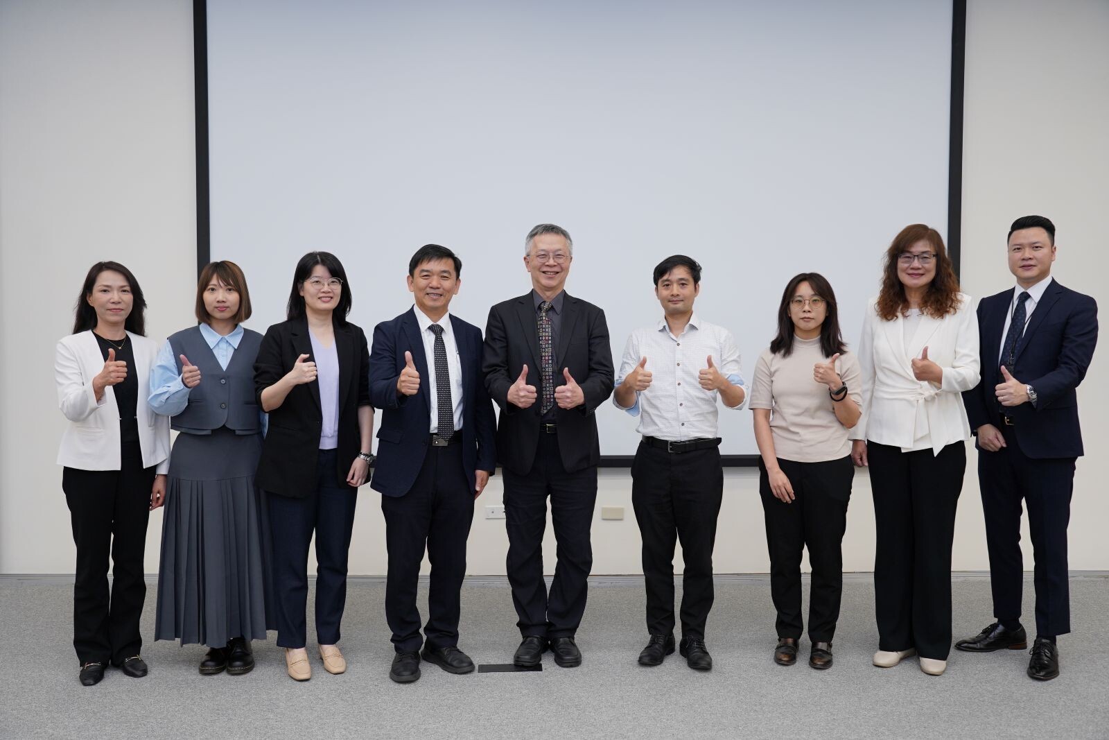 叡揚資訊攜手醫療、資訊專家共同探討FHIR與AI在醫療數位轉型的應用與實踐