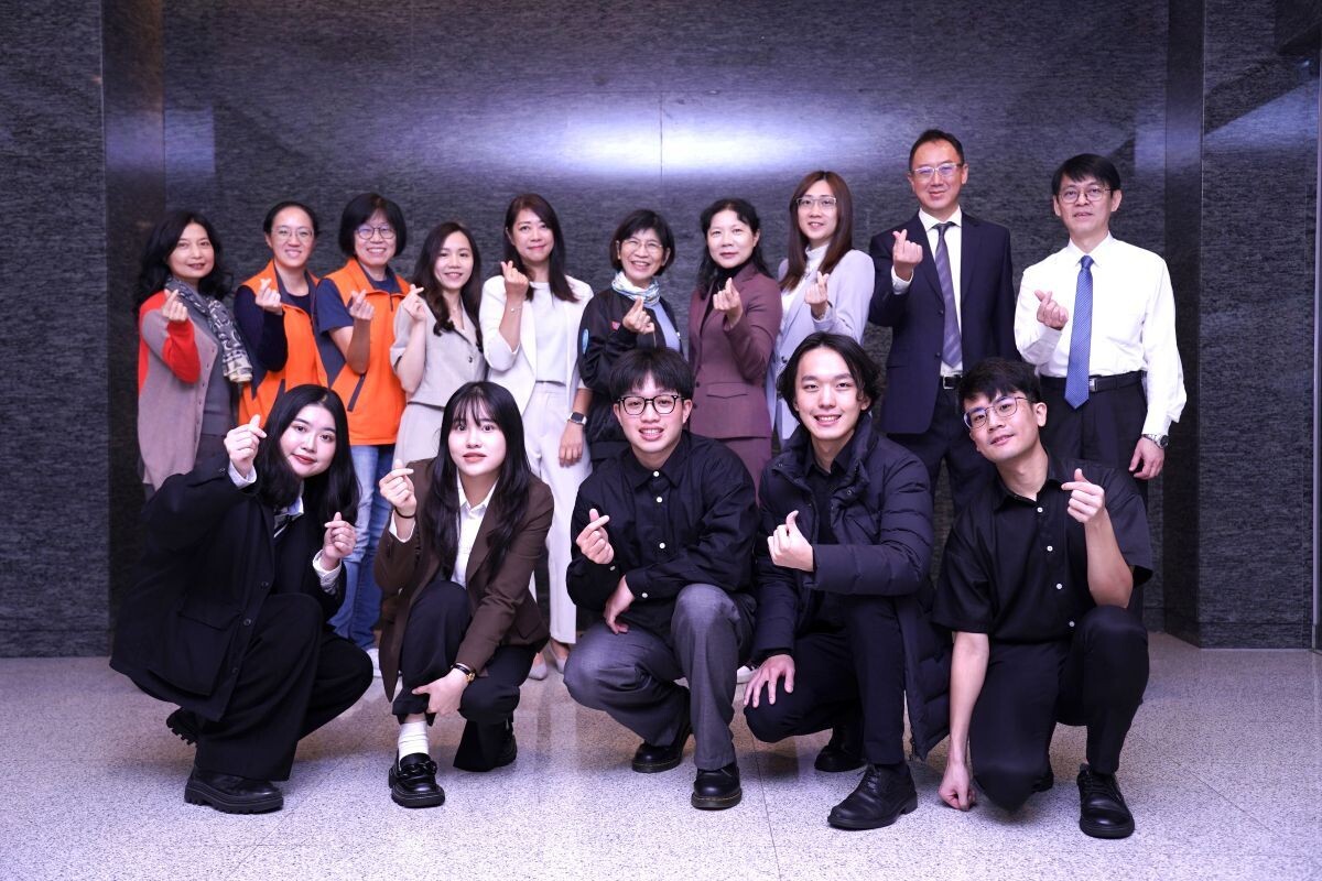 叡揚資訊響應第6屆「數位青年T大使推動計畫」,在國立臺北商業大學會計資訊系蕭幸金教授引薦下,與臺北市記帳士公會一起協助唯寵股份有限公司與正麗科技股份有限公司推動碳管理