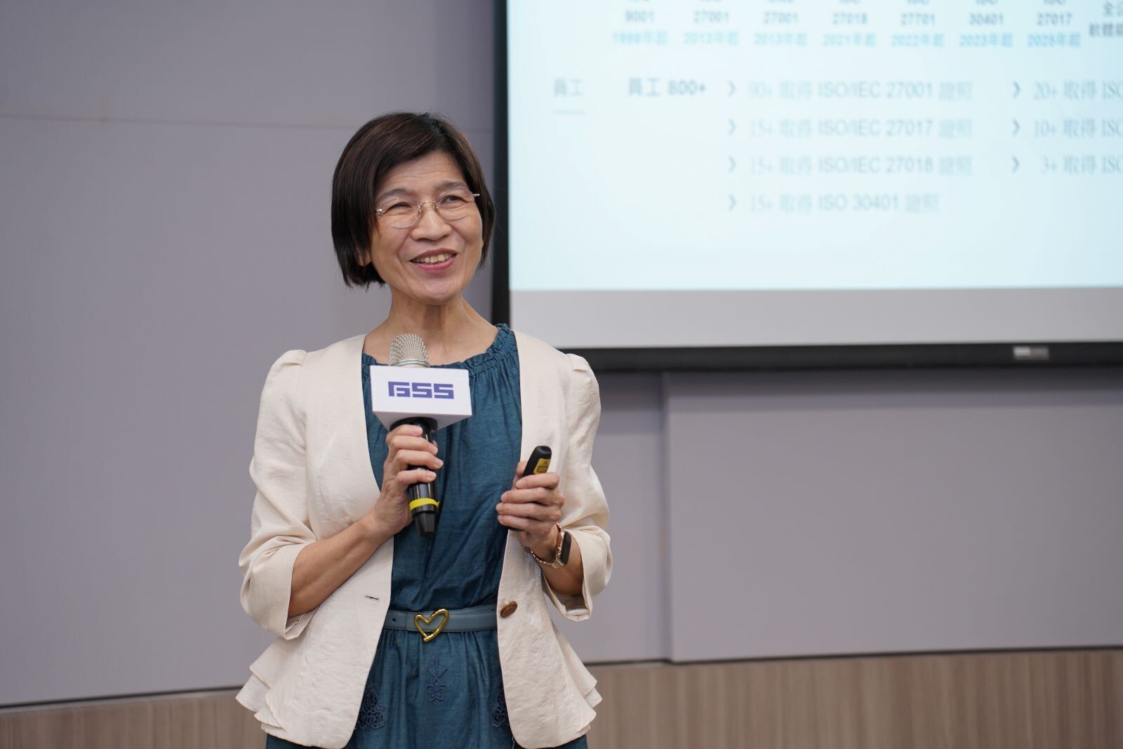 叡揚資訊群總胡瑞柔相信，AI可以成為志工的小幫手，但取代不了志工的價值